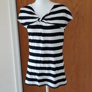 GARNET HILL Black/White Twisted Tee M